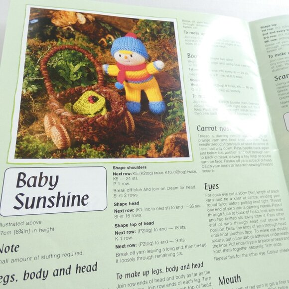 Jean Greenhowe's Knit Dolls Pattern Book Scarecrows Double Knit DIY Vintage 1988 - Picture 8 of 9